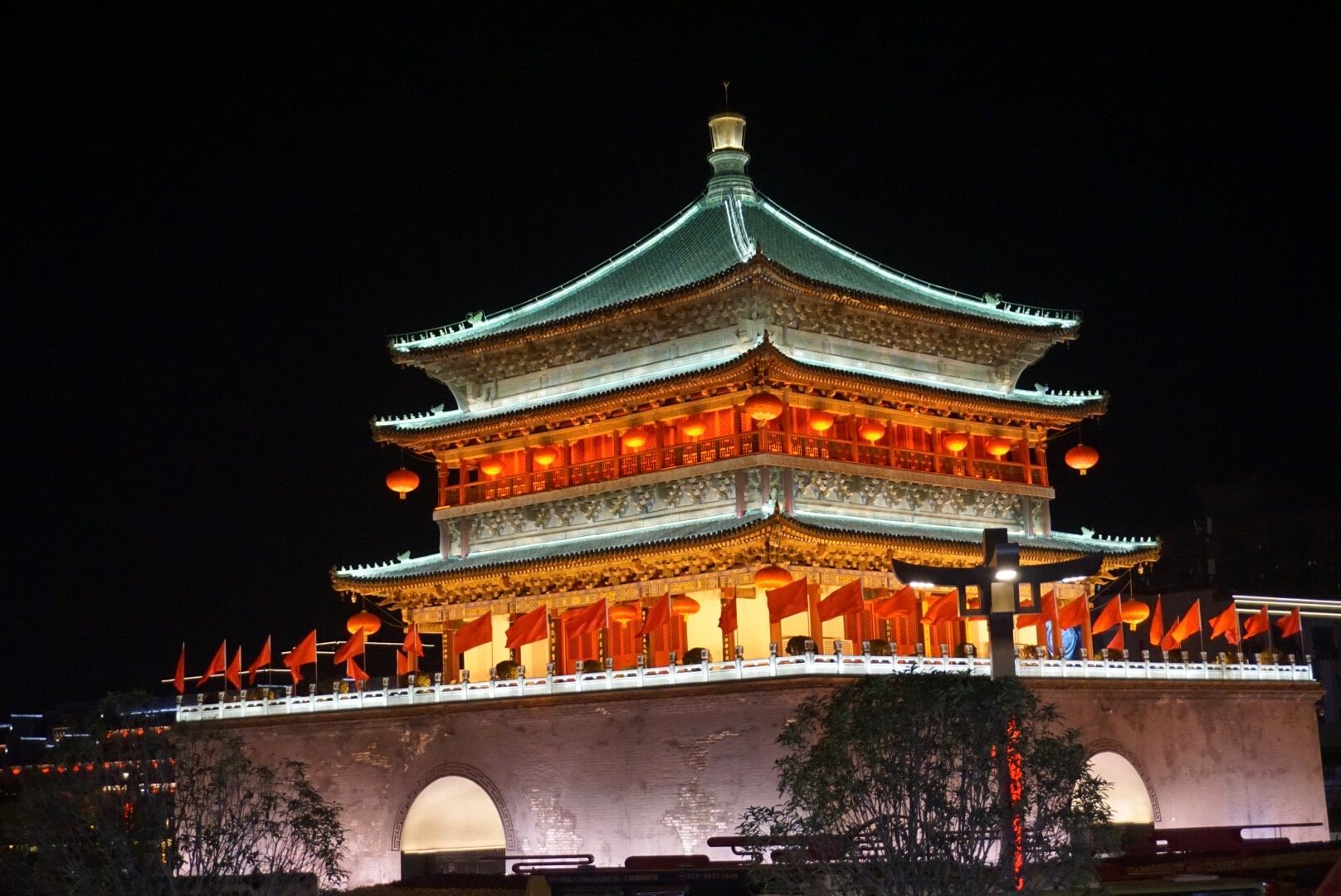 La Bell Tower illuminée Xian Chine